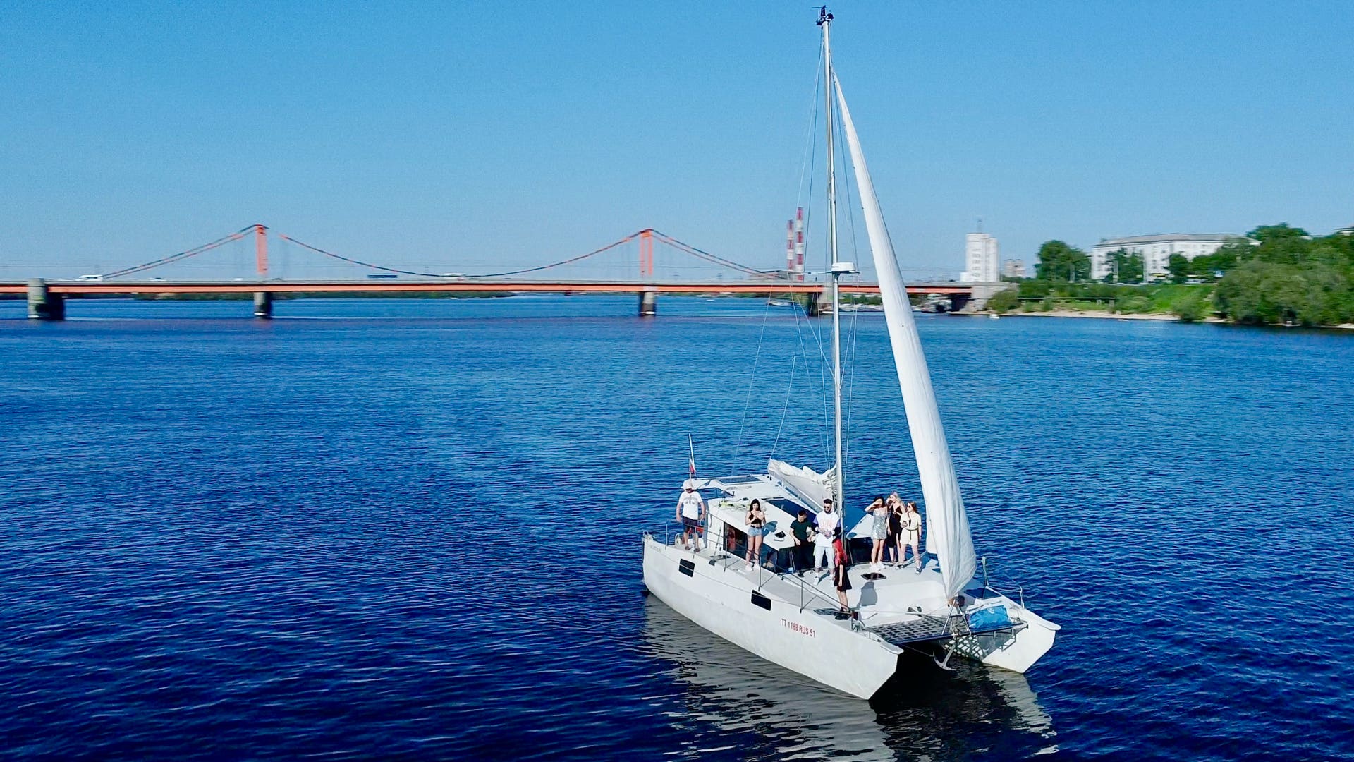 Парусно-Моторная яхта для путешествий и перевозок по Белому Морю